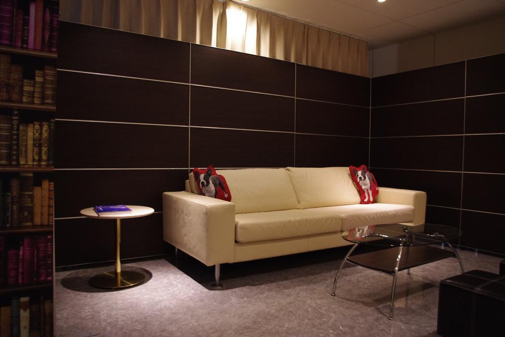 Hotel Casablanca (Adults Only) Osaka Exterior foto